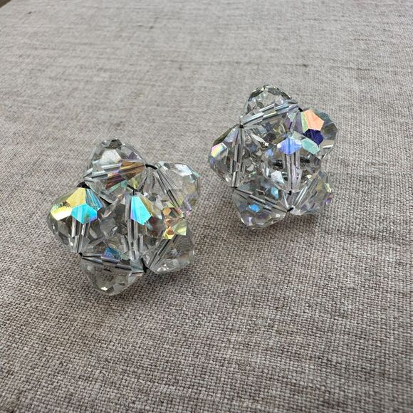 Vintage 1950's LAGUNA Sparkly AB Crystal Flower Cluster Screw Back Earrings 1" - Picture 3 of 12
